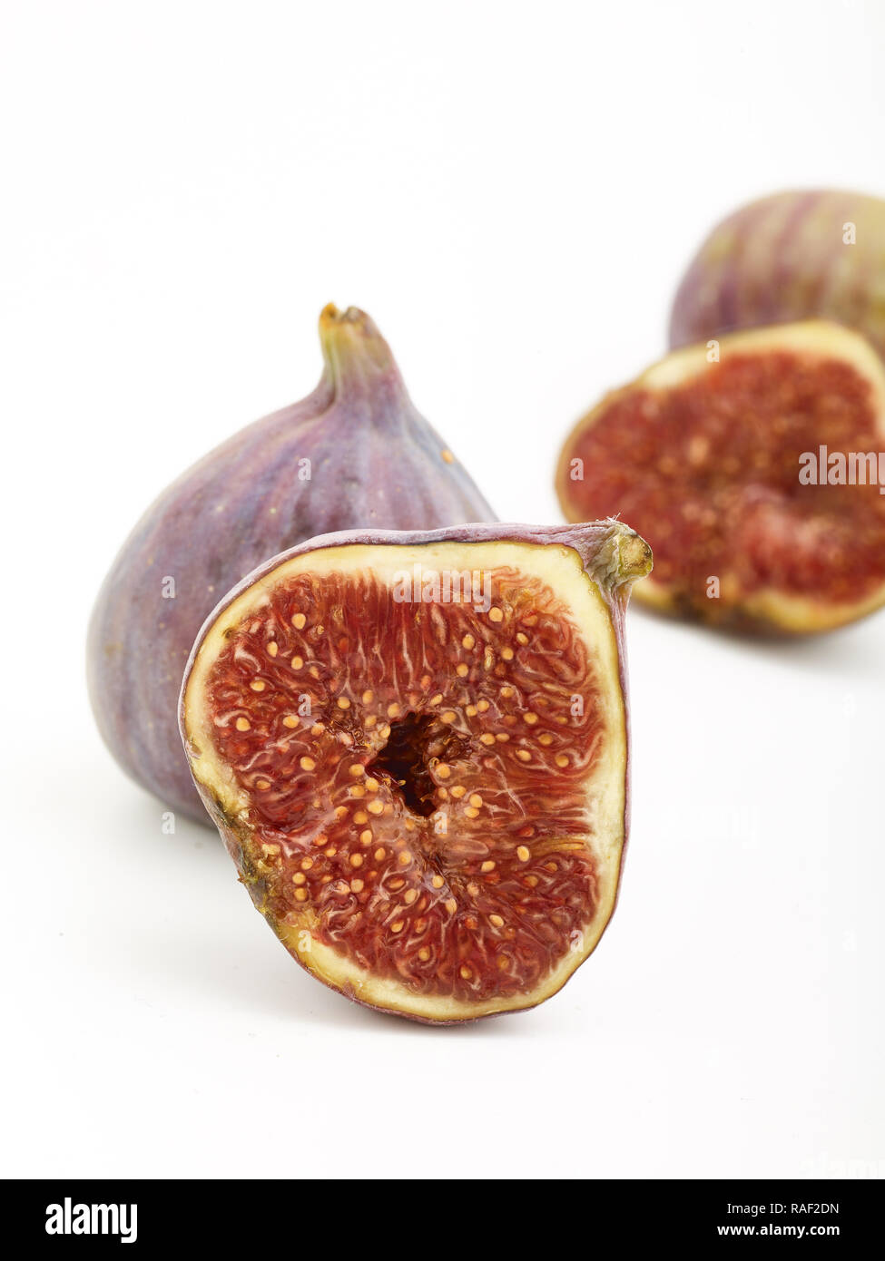 Fig frutto contro uno sfondo bianco, cibo, still-life fotografia Foto Stock