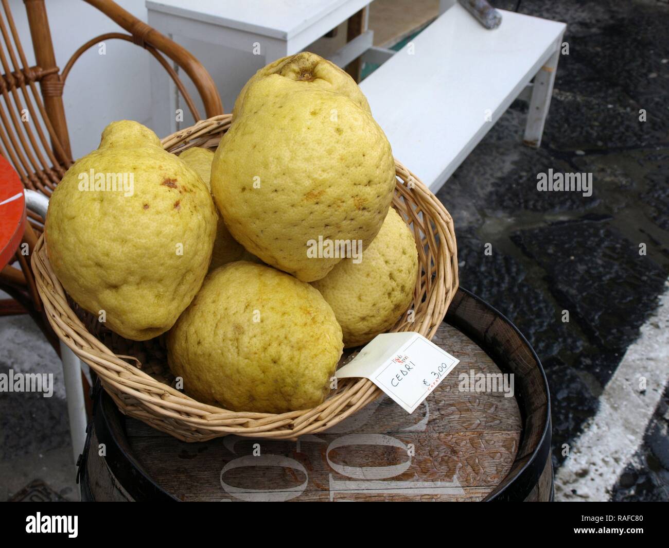 Limoni per la vendita Foto Stock