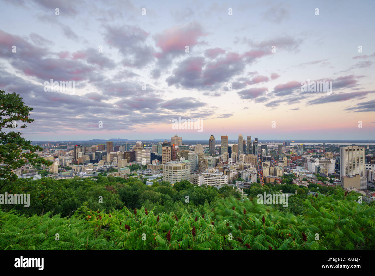 Montreal, Canada - 08 Settembre 2018: vista al tramonto del centro cittadino di Montreal (dal Mont Royal). Quebec, Canada Foto Stock