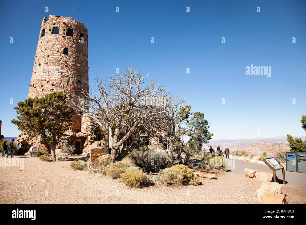 Vista del deserto torre di avvistamento, nota anche come torre di avvistamento Indiano in vista del deserto, è un 70-piedi-alto edificio in pietra situato sul bordo Sud del Grand può Foto Stock