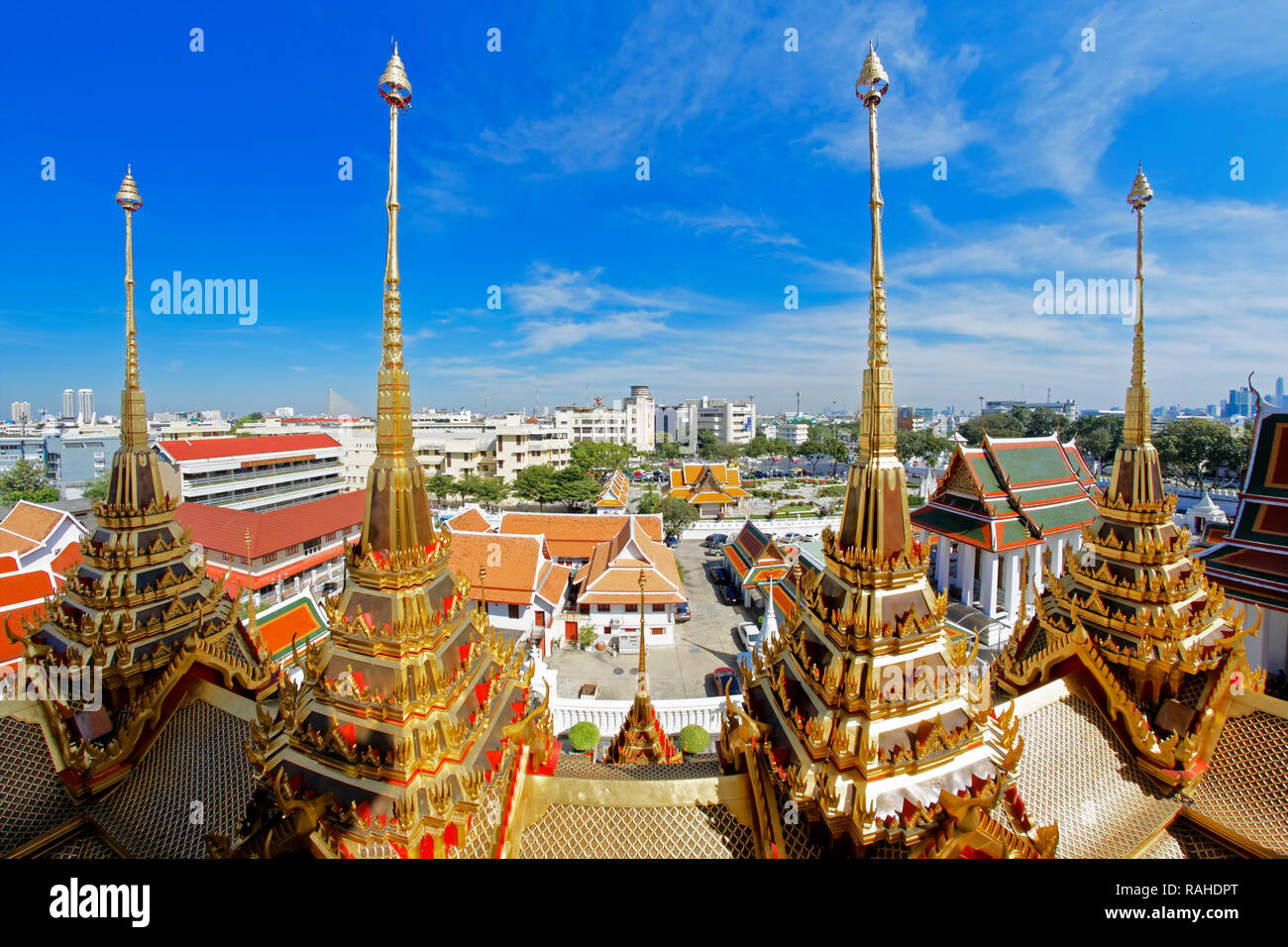 Loha Prasat, Wat Ratchanatdaram, Bangkok, Thailandia Foto Stock