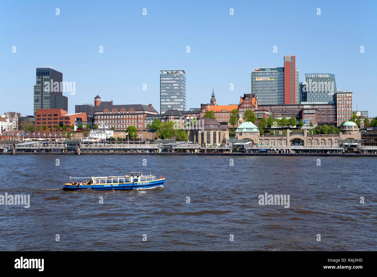 St Pauli ponti di atterraggio, il porto di Amburgo, Amburgo, PublicGround Foto Stock