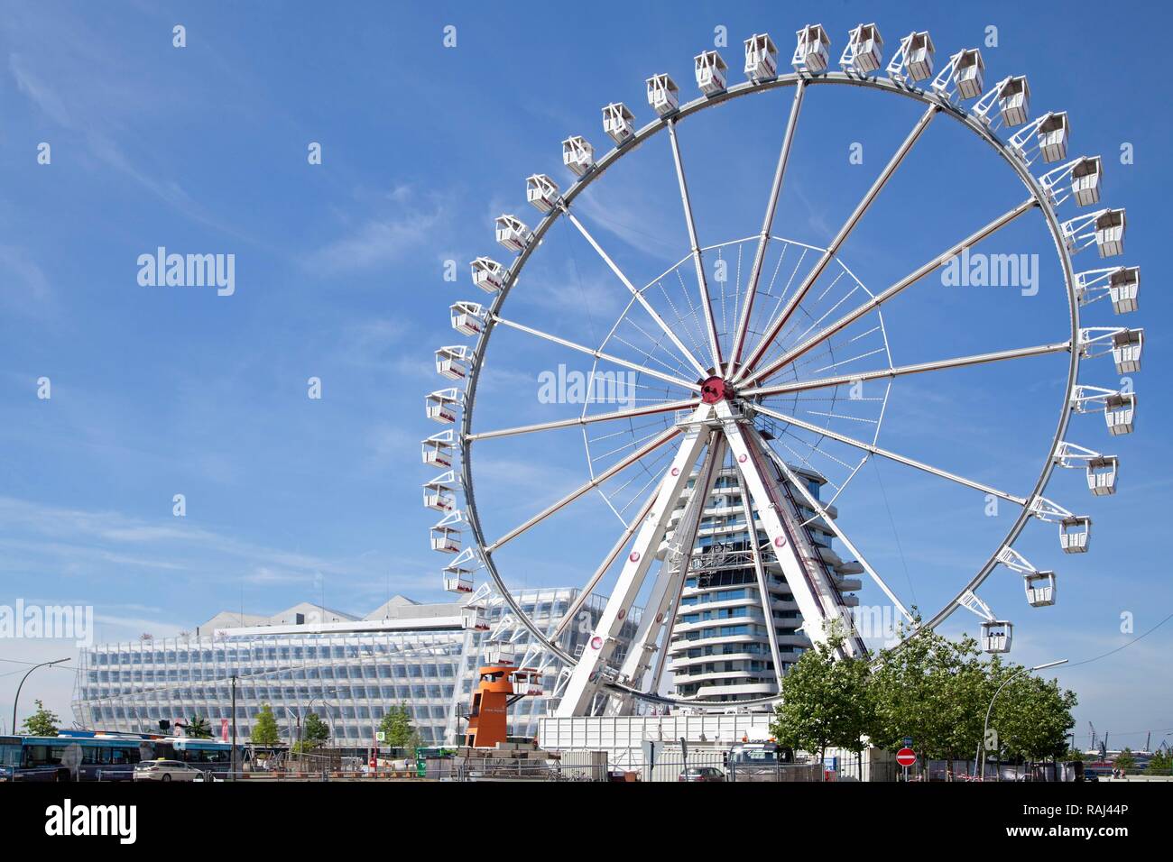 Ruota panoramica Ferris, HafenCity trimestre, Amburgo, PublicGround Foto Stock