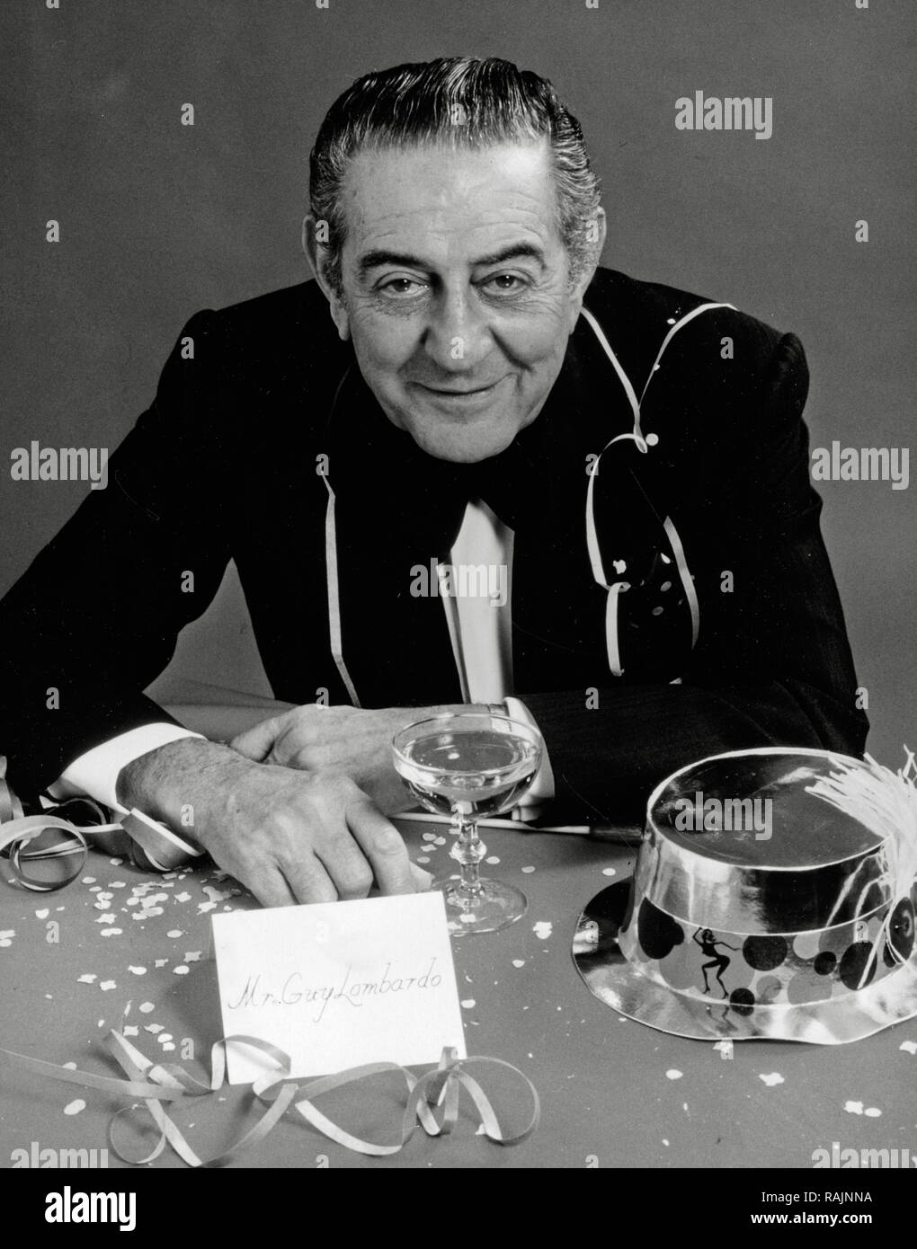 Foto pubblicitaria di Guy Lombardo, circa 1975 file di riferimento # 33636 924THA Foto Stock