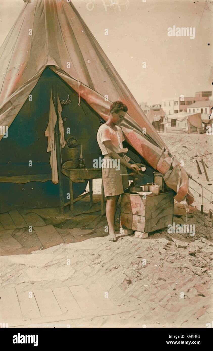 Colonie ebraiche e insediamenti. Tel Aviv. Gli immigrati' prima casa in  Palestina. 1920, Israele, Tel Aviv. Reinventato Foto stock - Alamy