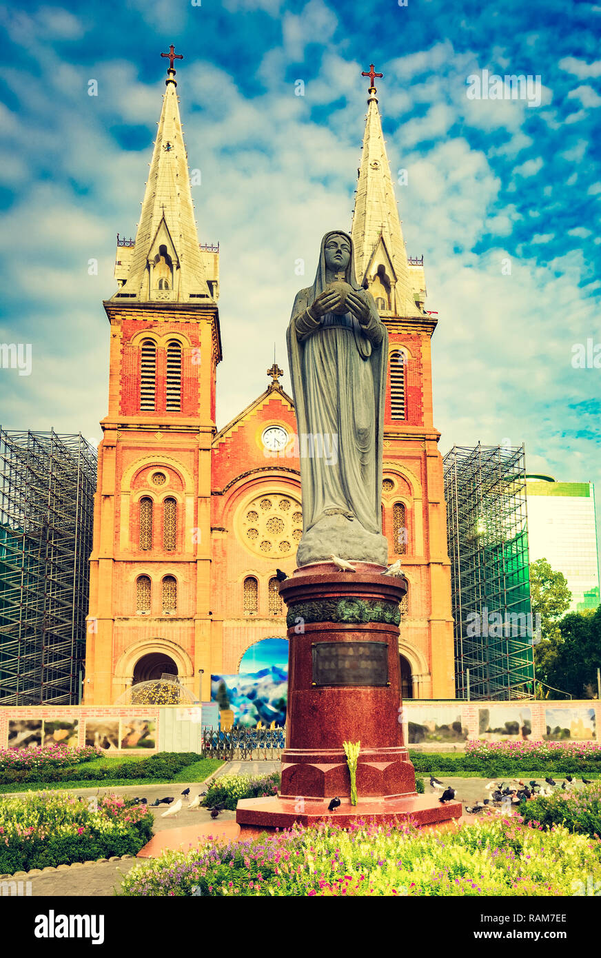 La cattedrale di Notre Dame Basilica di SAIGON in Ho Chi Minh City, Vietnam Foto Stock