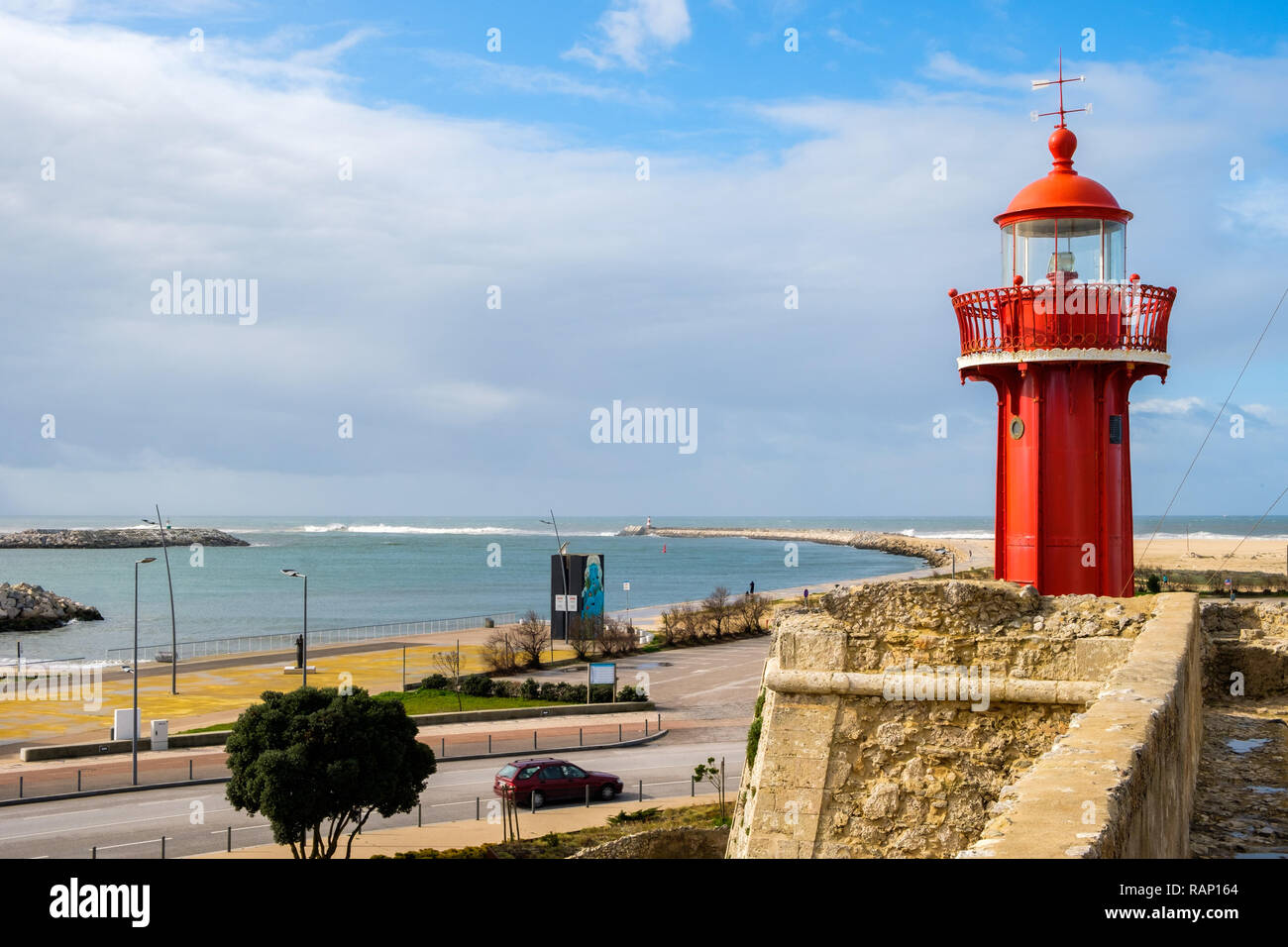 Figueira da Foz Portogallo - Gennaio 26, 2018: vista del mare dal Forte di Santa Catarina, Portogallo Foto Stock