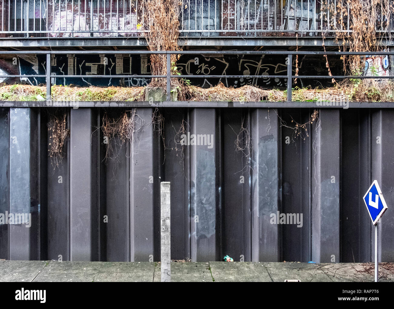 Hermannstrasse S-Bahn stazione ferroviaria, dettaglio Neukölln, Berlino Foto Stock