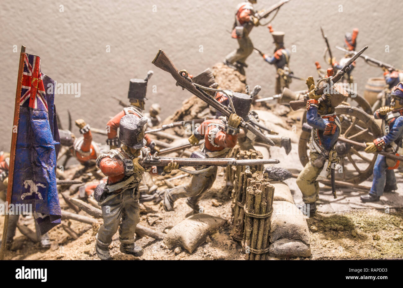 Badajoz, Spagna - Dicembre 19th, 2018: Trinidad bastion violazione assalto. Storming di Badajoz, aprile 1812. Hill lotta azione. Scena ricreati da diorama Foto Stock