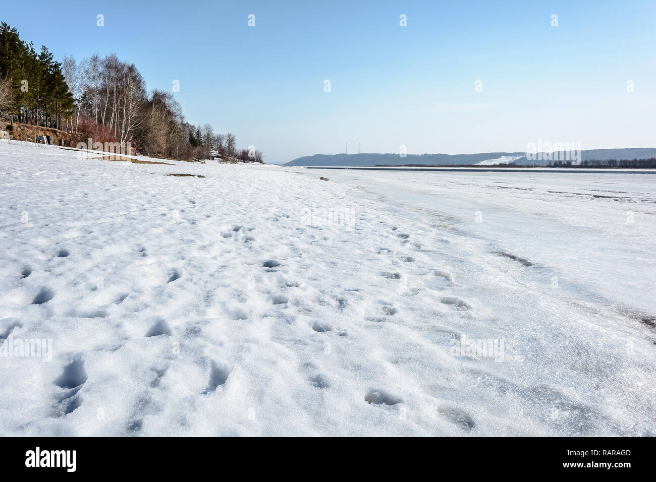 La neve e il ghiaccio off shore Foto Stock