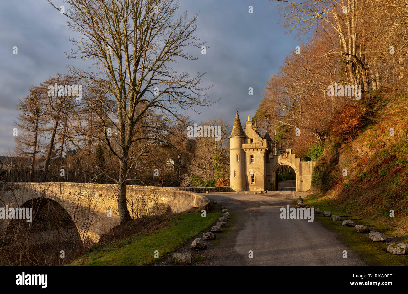 Facchini Lodge, Ballindalloch station wagon, murene, Scozia su un soleggiato inverni pomeriggio. Foto Stock