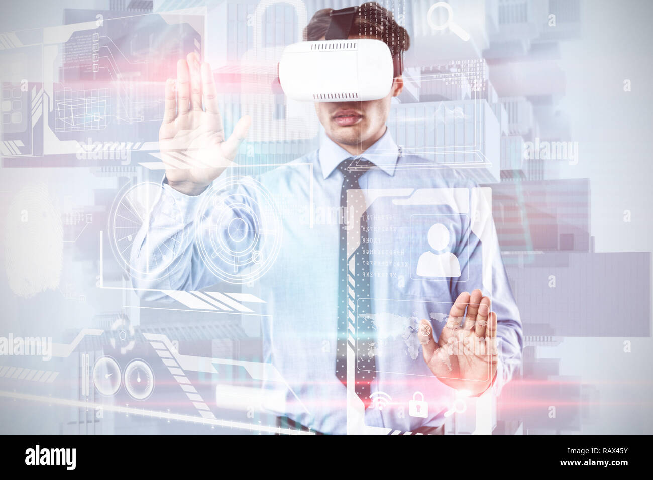 Immagine composita di imprenditore indossando occhiali vr mentre tramite interfaccia invisibile Foto Stock