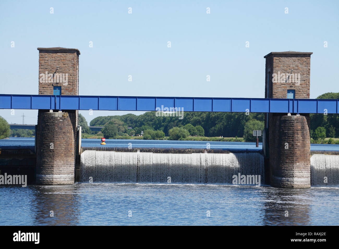 Ruhr dam a Ruhrschleuse, Duisburg, nel Land Renania settentrionale-Vestfalia, ho Ruhr-Stauanlage an der Ruhrschleuse, Duisburg, Renania settentrionale-Vestfalia, Deutschl Foto Stock