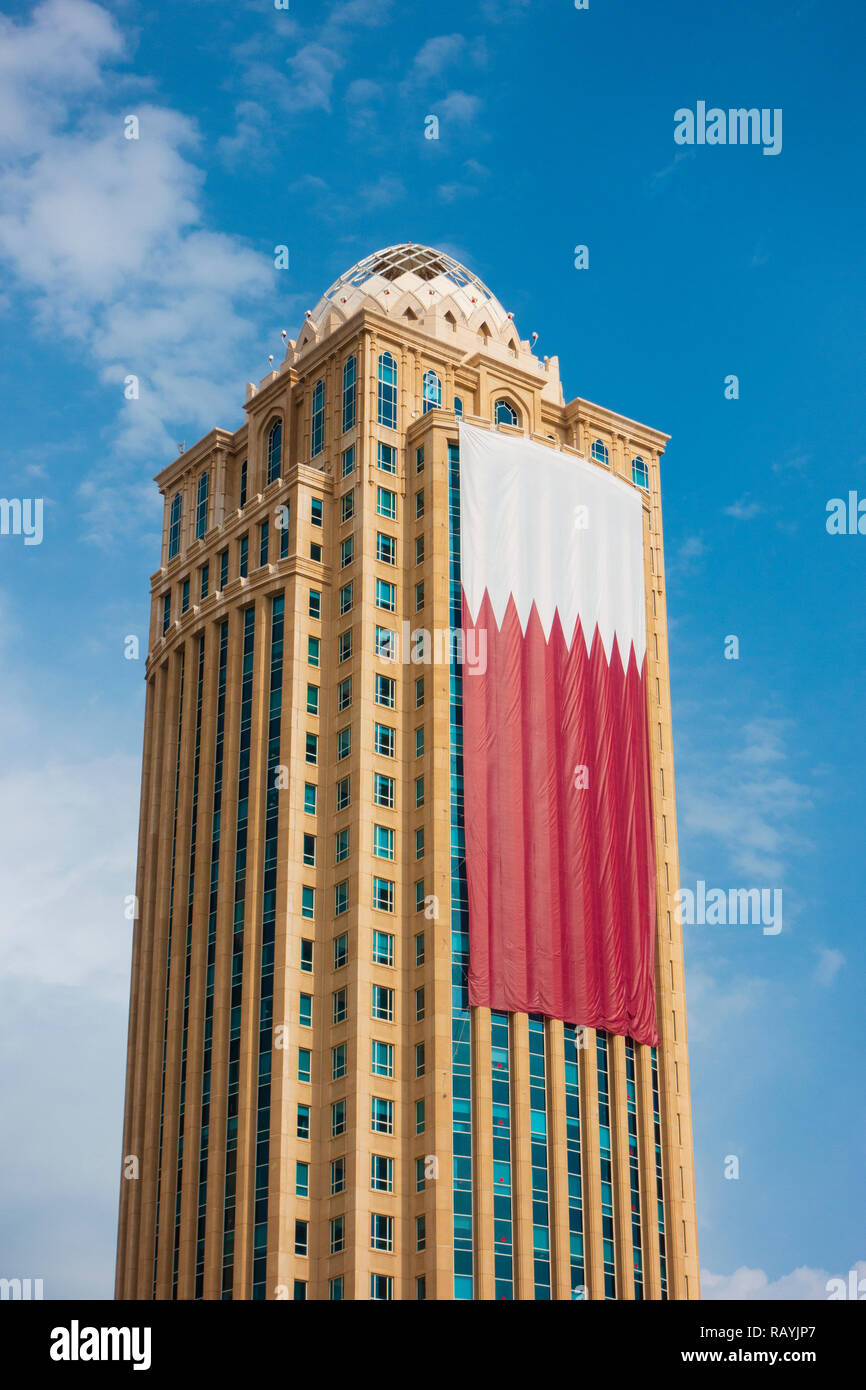 La sede centrale di Ooredoo società di telefonia mobile a Doha in Qatar Foto Stock