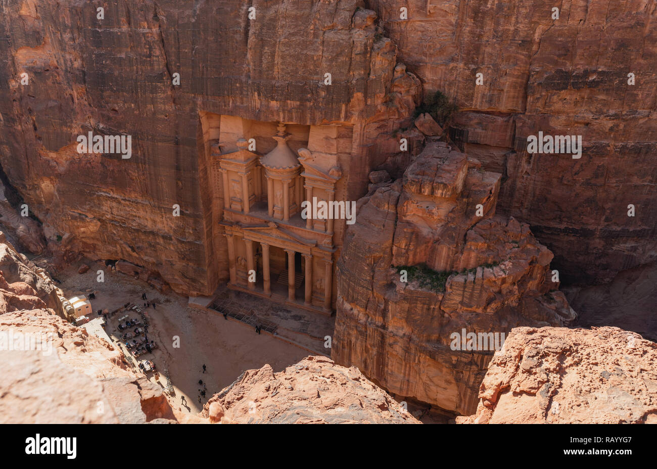 Tesoro di architettura antica nel canyon, Petra in Giordania. 7 meraviglie destinazione di viaggio in Giordania Foto Stock
