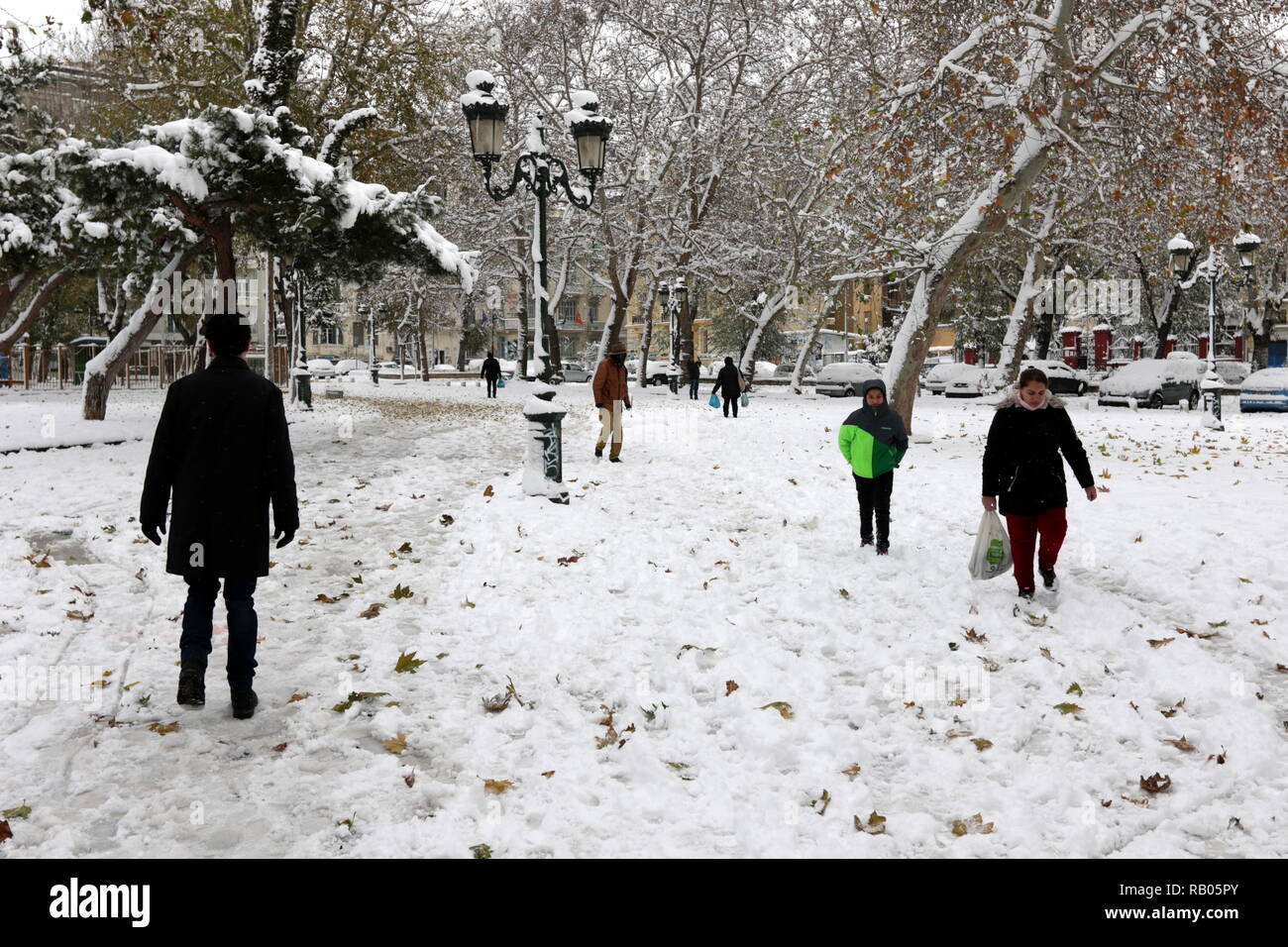 Salonicco, Grecia, 5 gennaio 2019. Tranciati coperta di neve del nord del porto greco città di Salonicco, come la Grecia è interessata da un fronte freddo portando nevicate e basse temperature in molte parti del paese. Credito : Orhan Tsolak / Alamy Live News Foto Stock