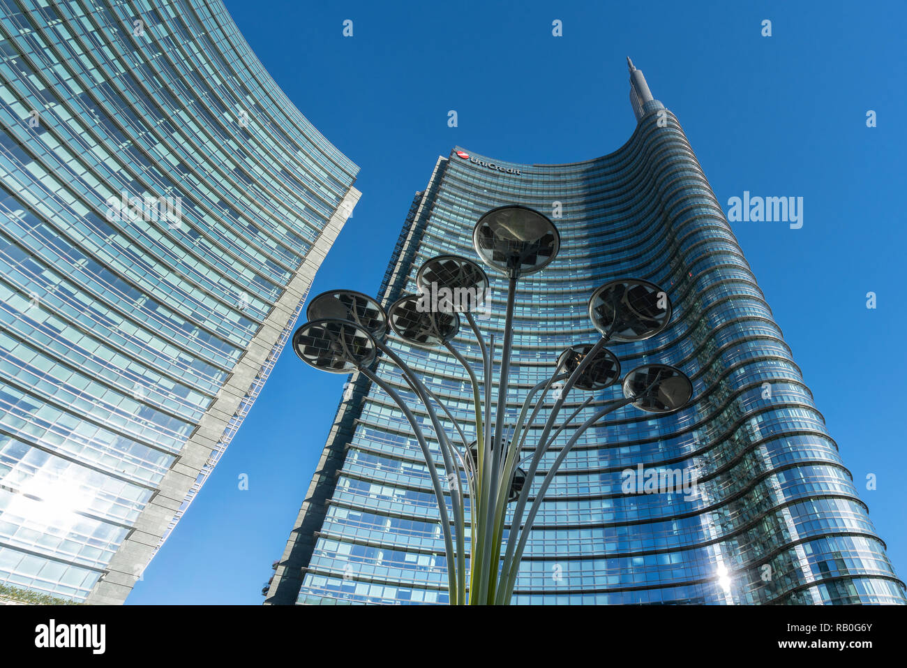 Unicredit torre progettata da architetto Cesare Pelli nel quartiere Isola a Milano, Italia Foto Stock