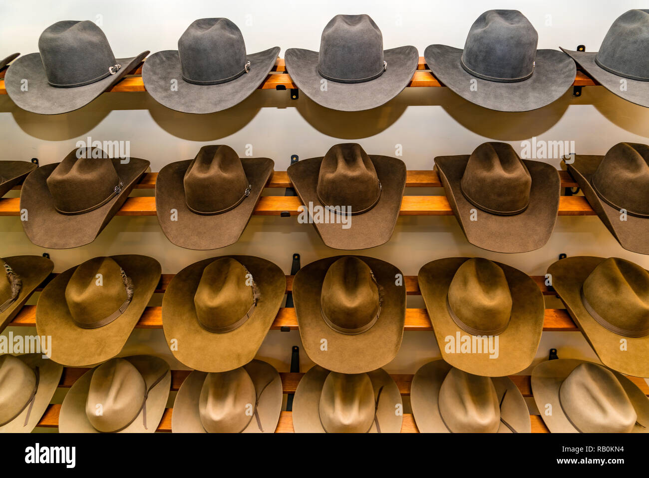 Cappelli e berretti & Cappelli molti cappelli Foto Stock