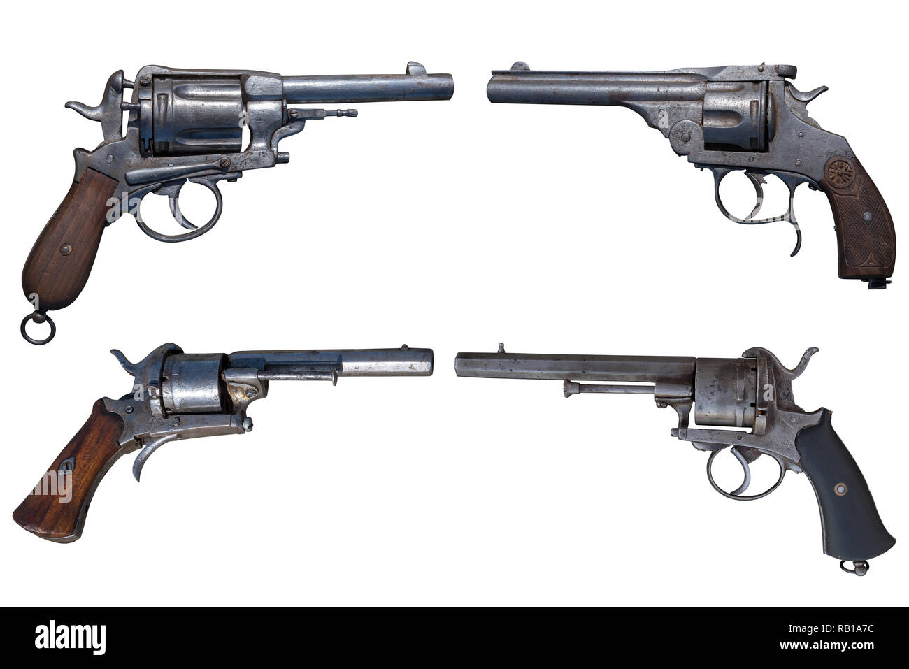 Quattro antiche rivoltelle isolati su sfondo bianco. Foto Stock