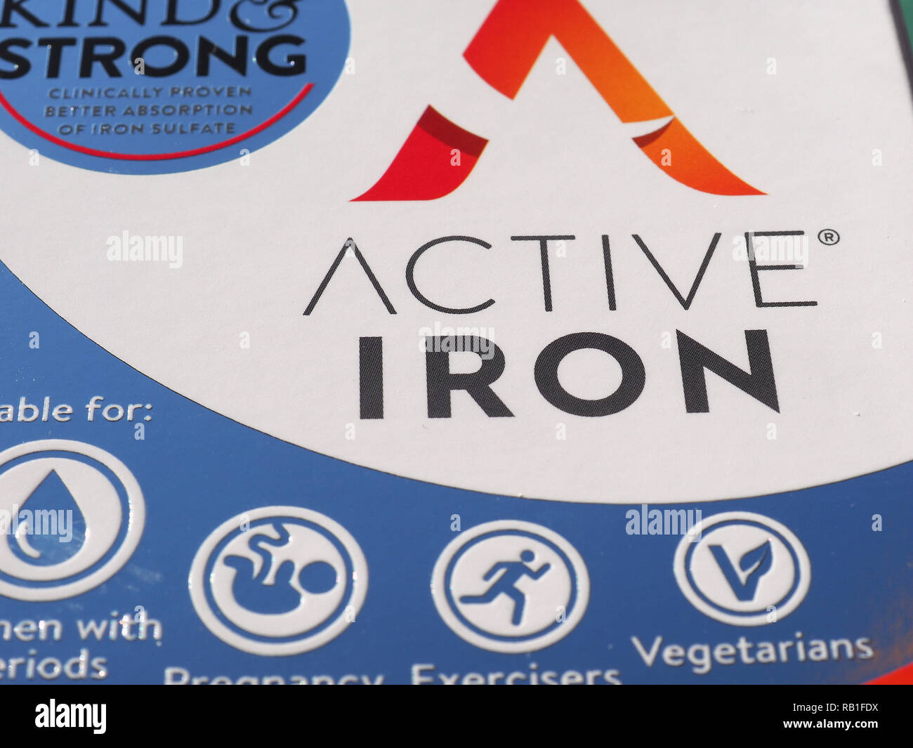 Dublino, Irlanda - circa gennaio 2019: attiva il ferro è un supplemento di ferro adatto per vegetariani Foto Stock