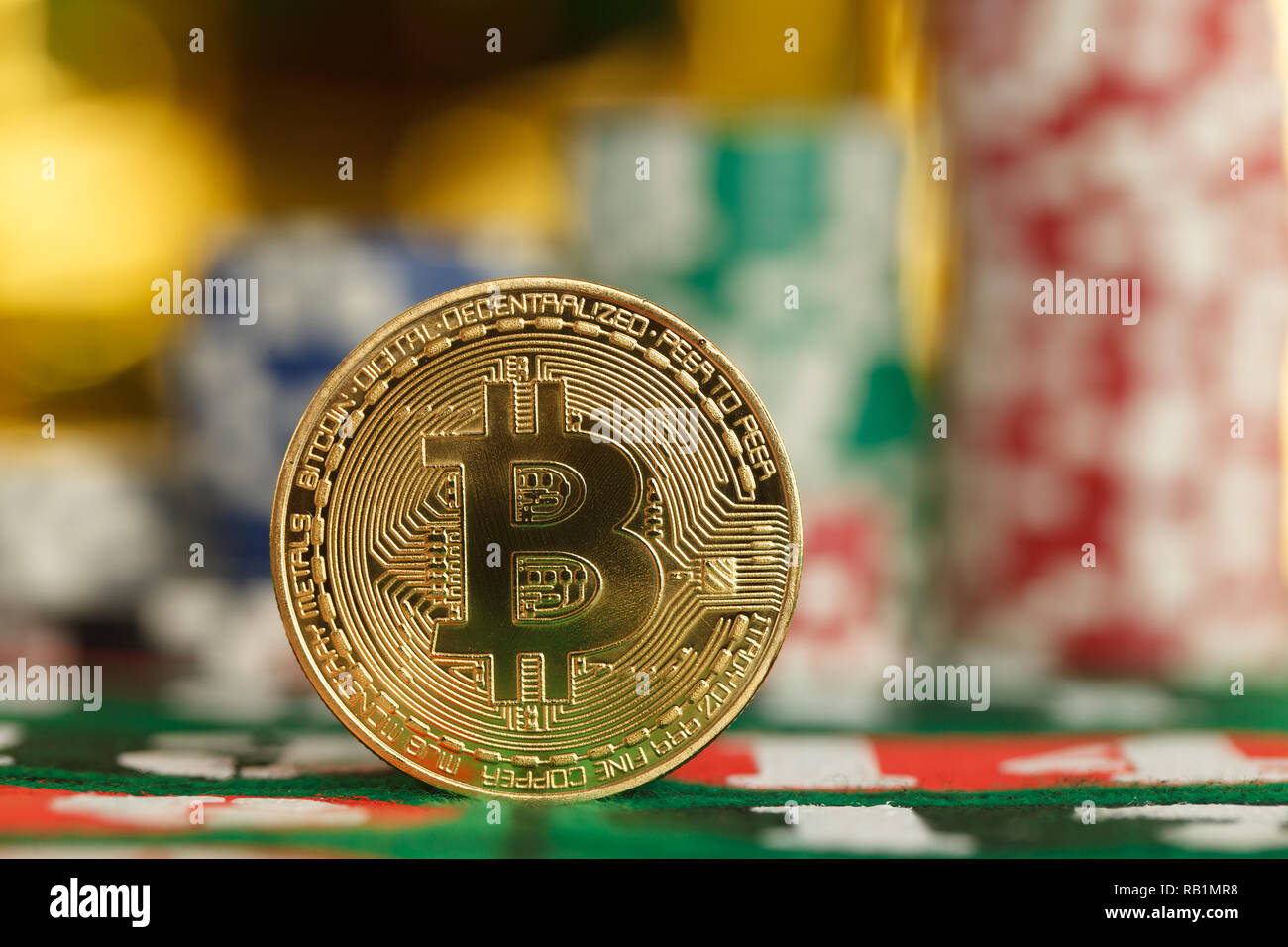 Casino di navi con bitcoin sul tavolo Foto Stock