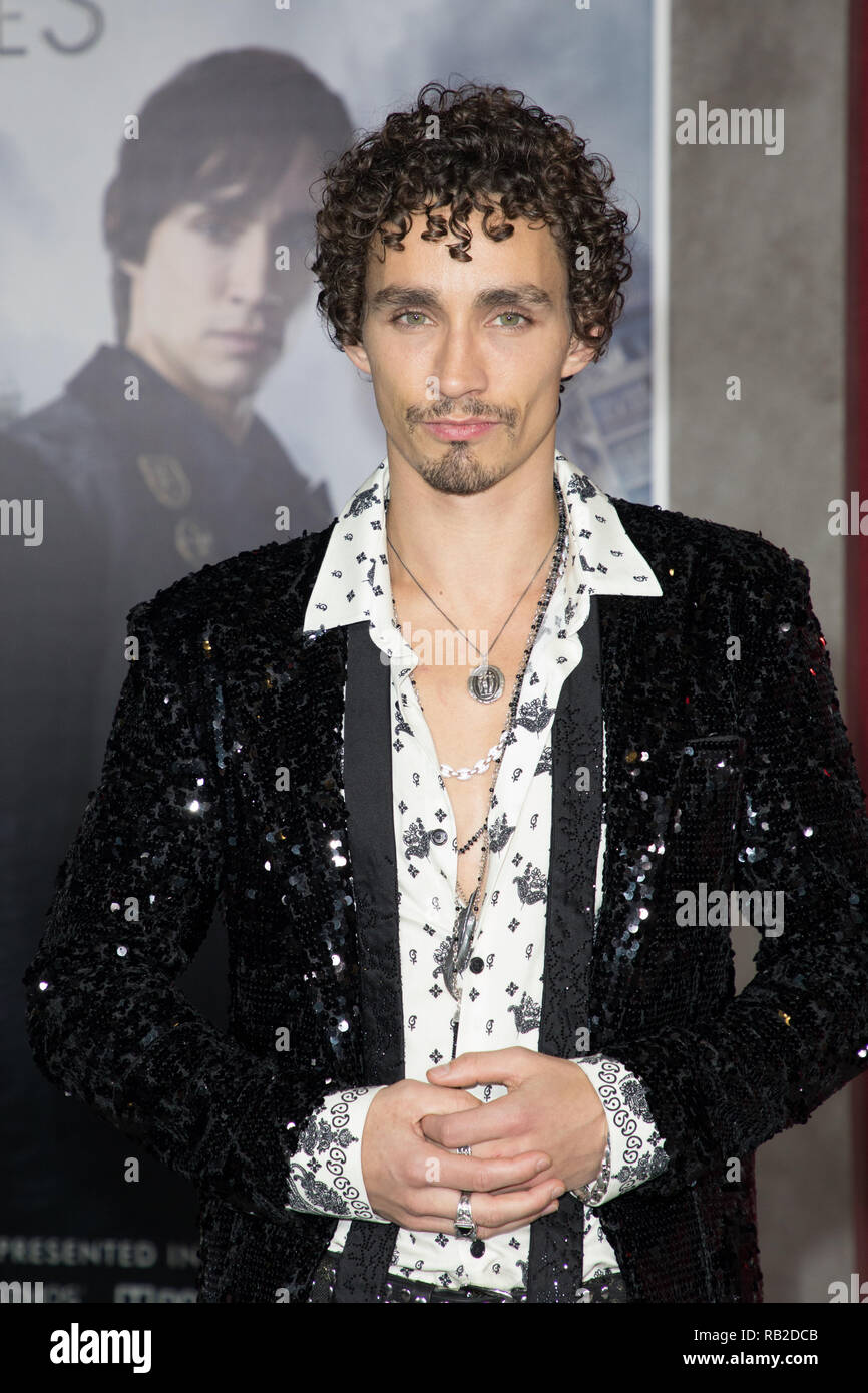 Universal Pictures 'Mortal motori' al Regency Village Theatre di Los Angeles, la California il 5 dicembre 2018 con: Robert Sheehan dove: Los Angeles, California, Stati Uniti quando: 05 Dic 2018 Credit: Sheri Determan/WENN.com Foto Stock