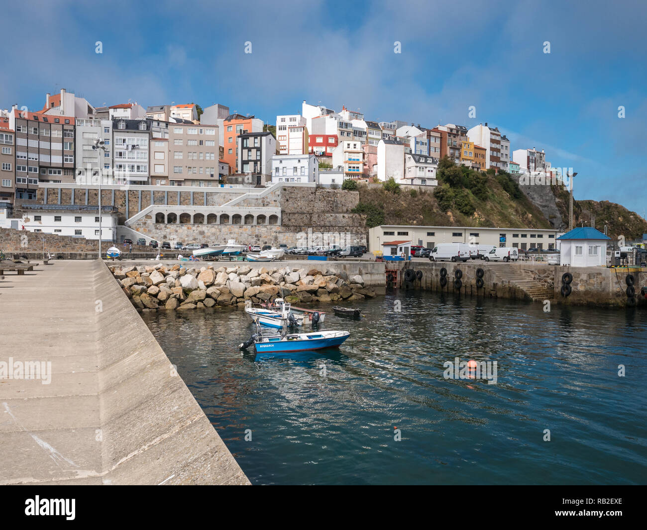 Il porto e la città di Malpica de Bergantiños, Costa da Morte, Galizia,  Spagna Foto stock - Alamy