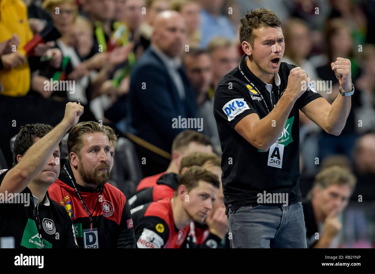 Kiel, Germania. 06 gen 2019. Pallamano: Partita internazionale, Germania - Argentina. Germania pullman Prokop cristiana celebra un obiettivo. La partita si è conclusa 28:13. Credito: Axel Heimken/dpa/Alamy Live News Foto Stock