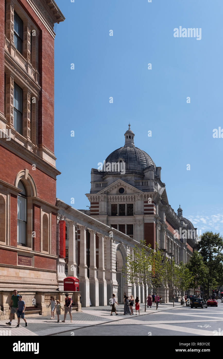 Cortile Sackler, Victoria & Albert Museum, Kensington, London, Regno Unito Foto Stock