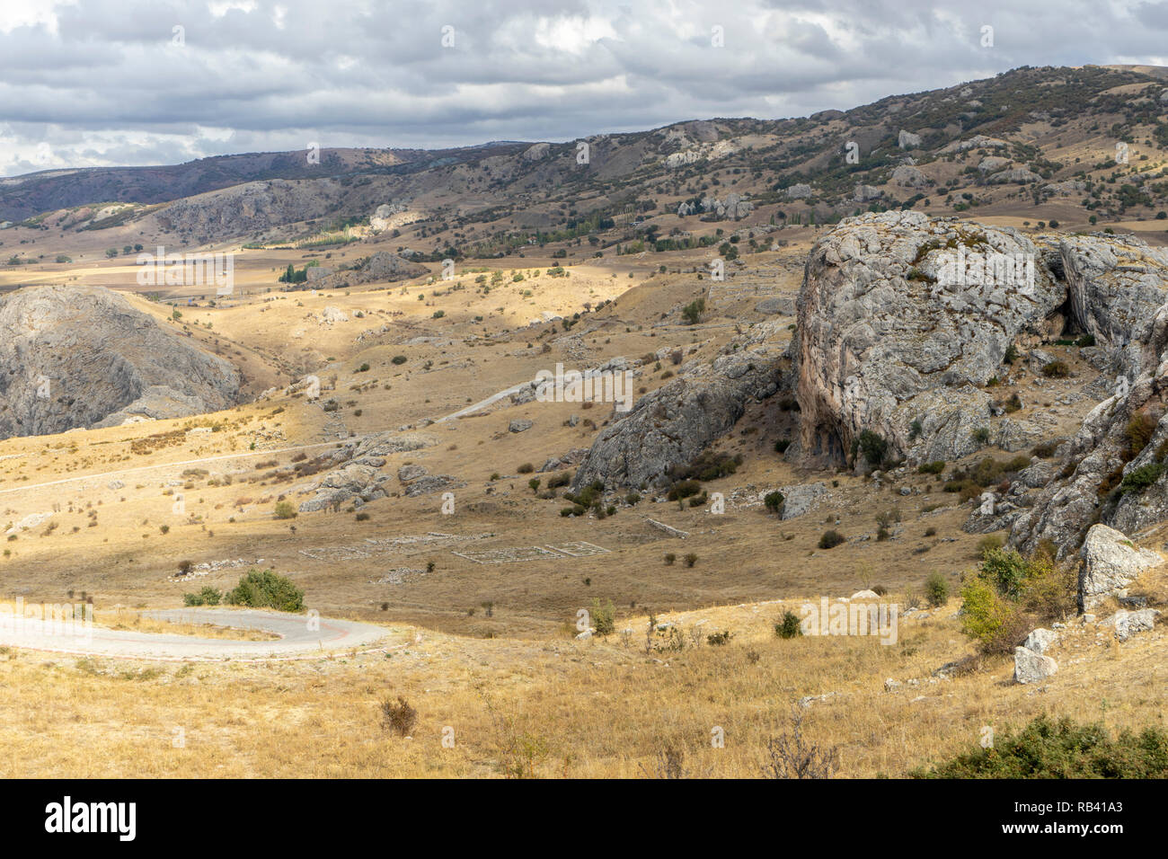 Rovine della vecchia capitale ittita Hattusa. Hattusa che è stato ammesso alla lista del Patrimonio Mondiale dell'UNESCO nel 1986. Corum, Turchia. Foto Stock