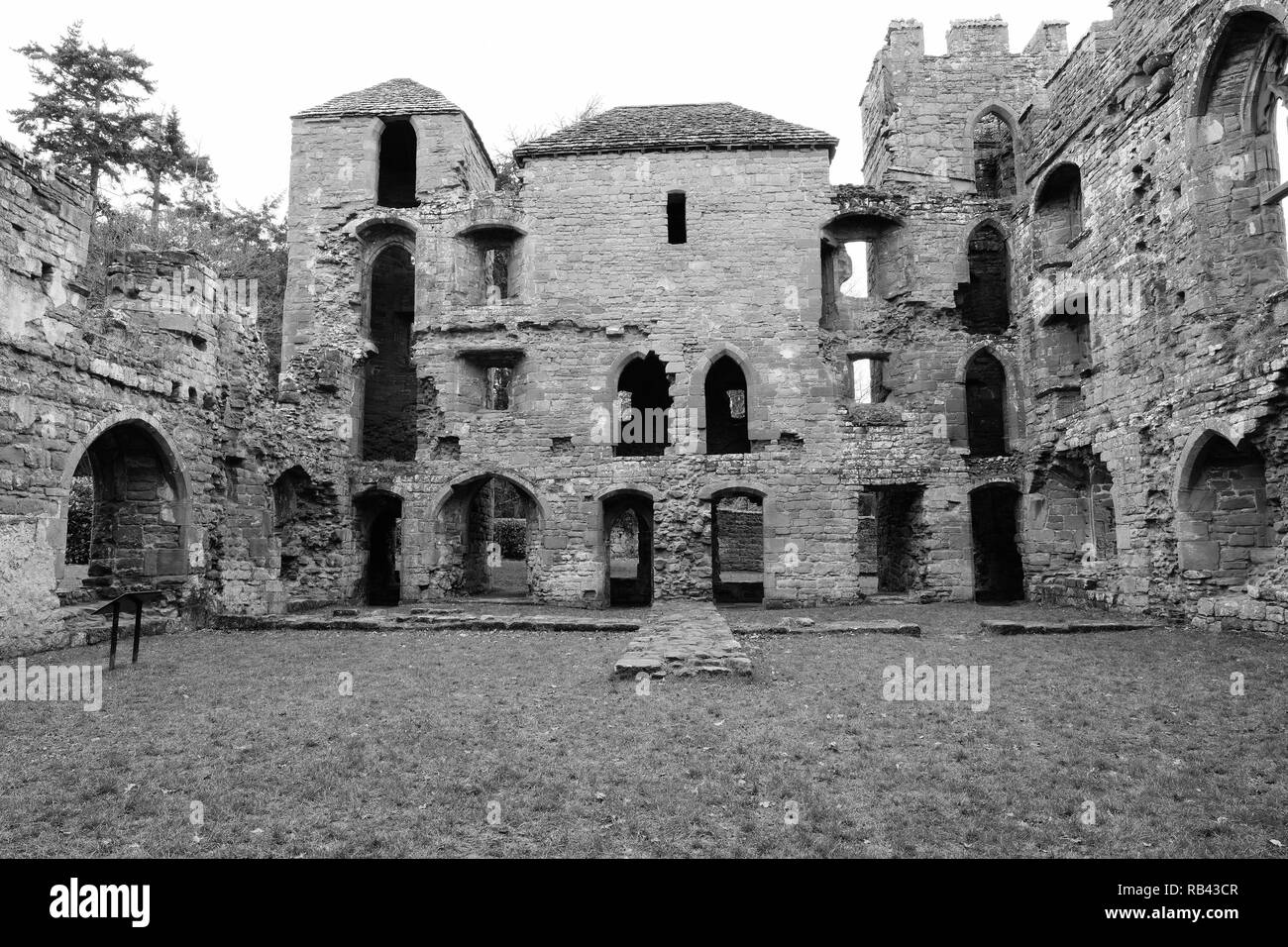 Acton Burnell Castello, Shropshire. Reliquia di pietra arenaria della casa fortificata. Foto Stock