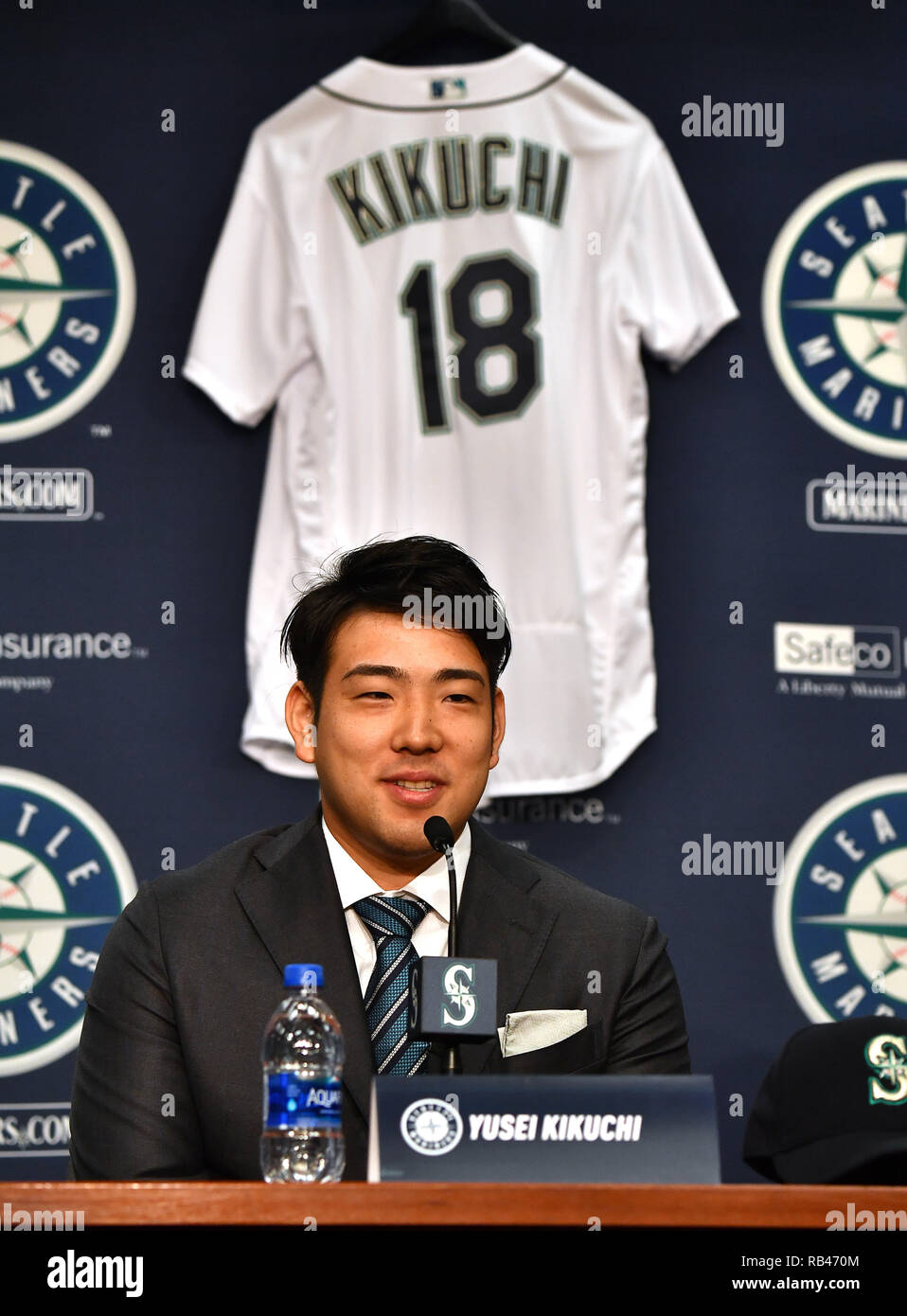 Recentemente firmato Seattle Mariners brocca Yusei Kikuchi assiste il suo introduttiva conferenza stampa a T-Mobile Park a Seattle, Washington, Stati Uniti, 3 gennaio 2019. Credito: AFLO/Alamy Live News Foto Stock