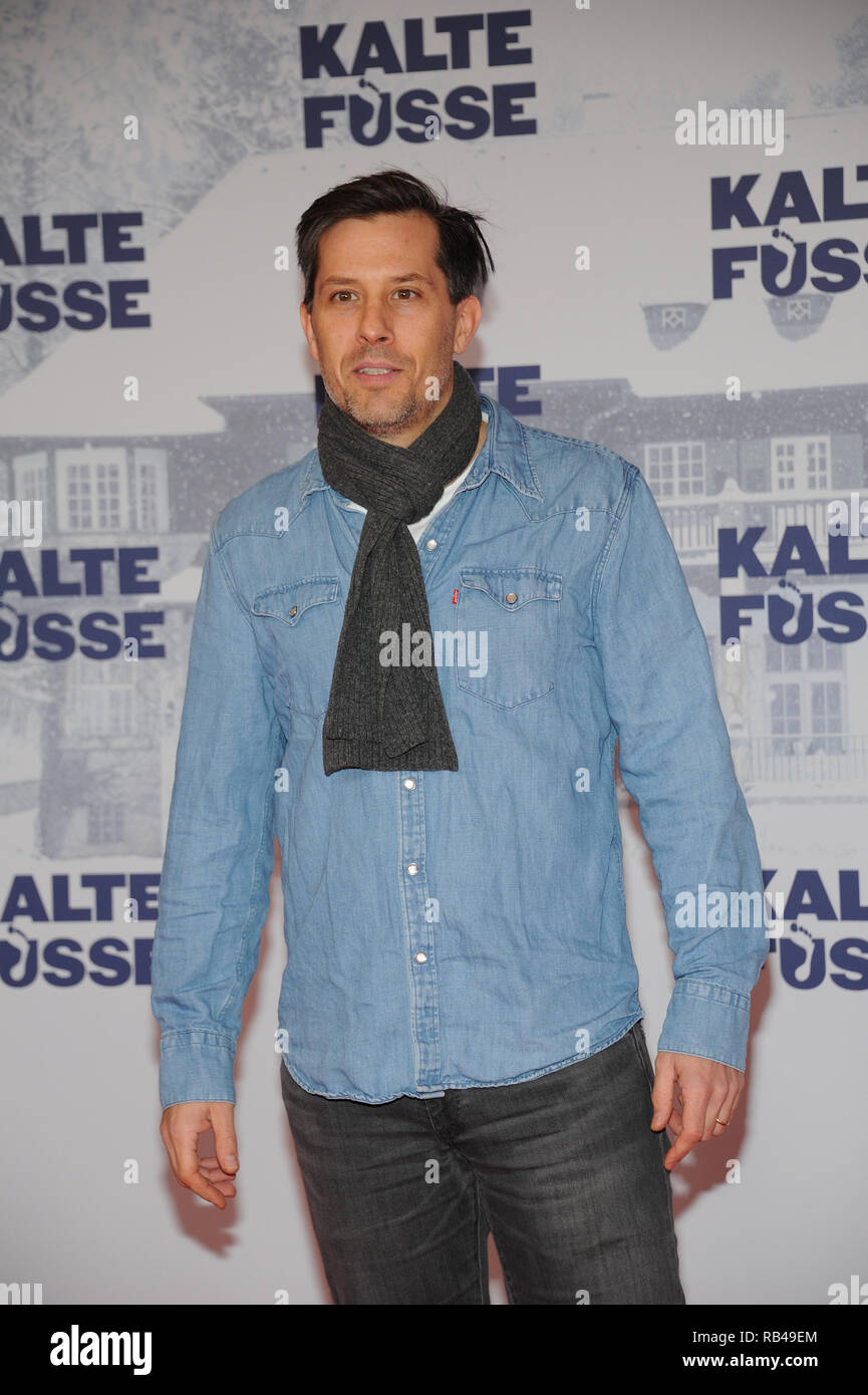 06 gennaio 2019, il Land della Baviera, München: Direttore Tim Trachte proviene per la premiere del film "Kalte Füße' all'Mathäser Kino. Il film commedia può essere visto nel cinema dal 10 gennaio. Foto: Ursula Düren/dpa Foto Stock