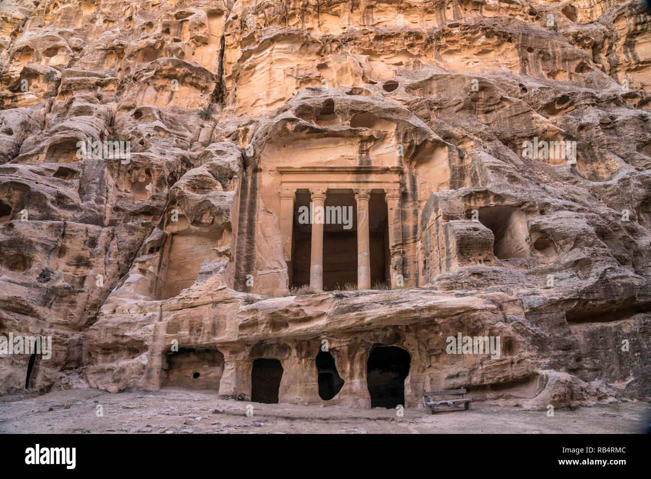 Tempel im Siq el-Barid Little Petra, Petra, Jordanien, Asien | tempio a poco Petra Siq al-Barid, Petra, Giordania, Asia Foto Stock