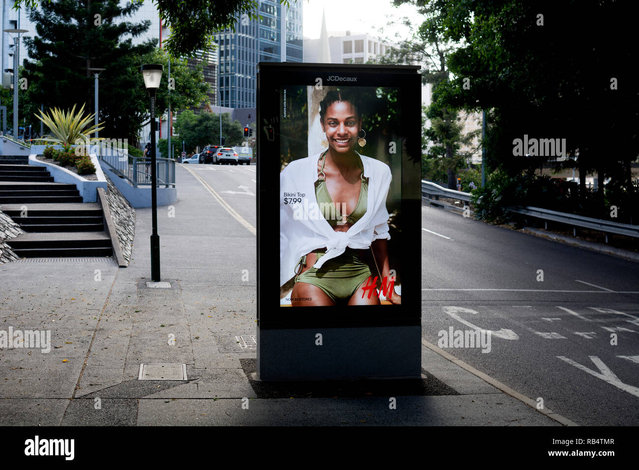 JCDecaux illuminato pubblicità street, Brisbane, Queensland, Australia Foto Stock
