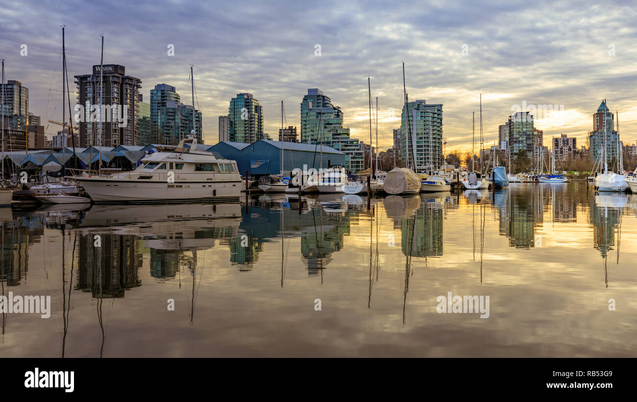 Vancouver, Canada - 1 Febbraio, 2019 : Vancouver Downtown vista dal Parco di Stanley Foto Stock