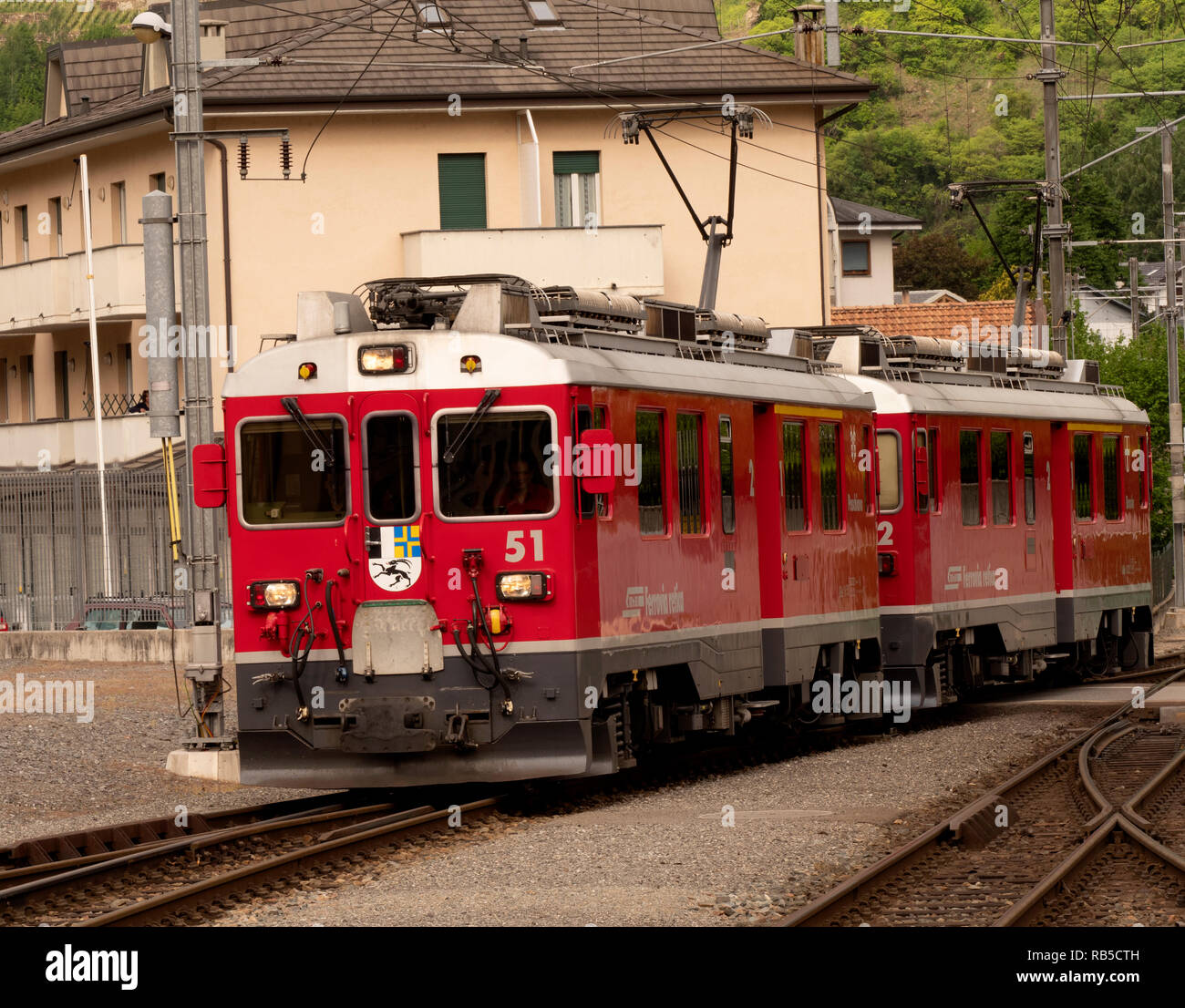 Bernina Express treno ferroviario - Rhatische Bahn - Svizzera Foto Stock