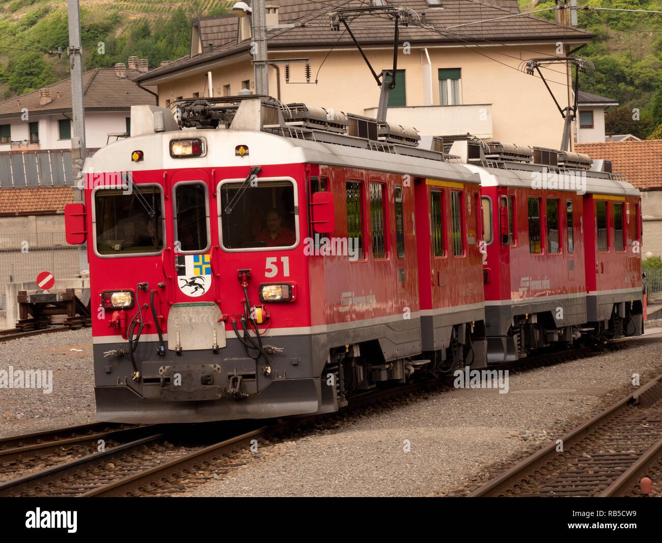 Bernina Express treno ferroviario - Rhatische Bahn - Svizzera Foto Stock