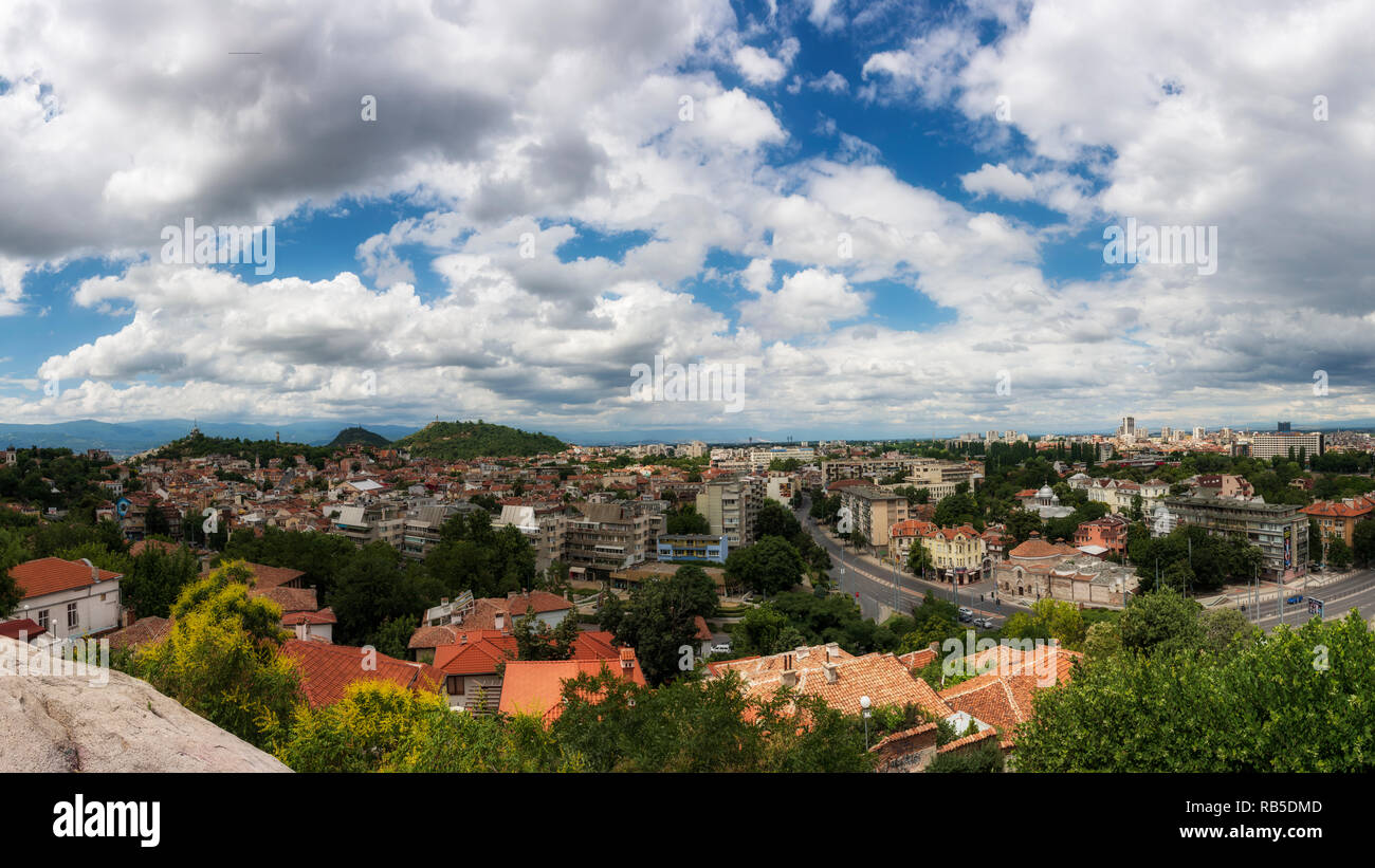 Tramonto sulla città di Plovdiv, Bulgaria Foto Stock