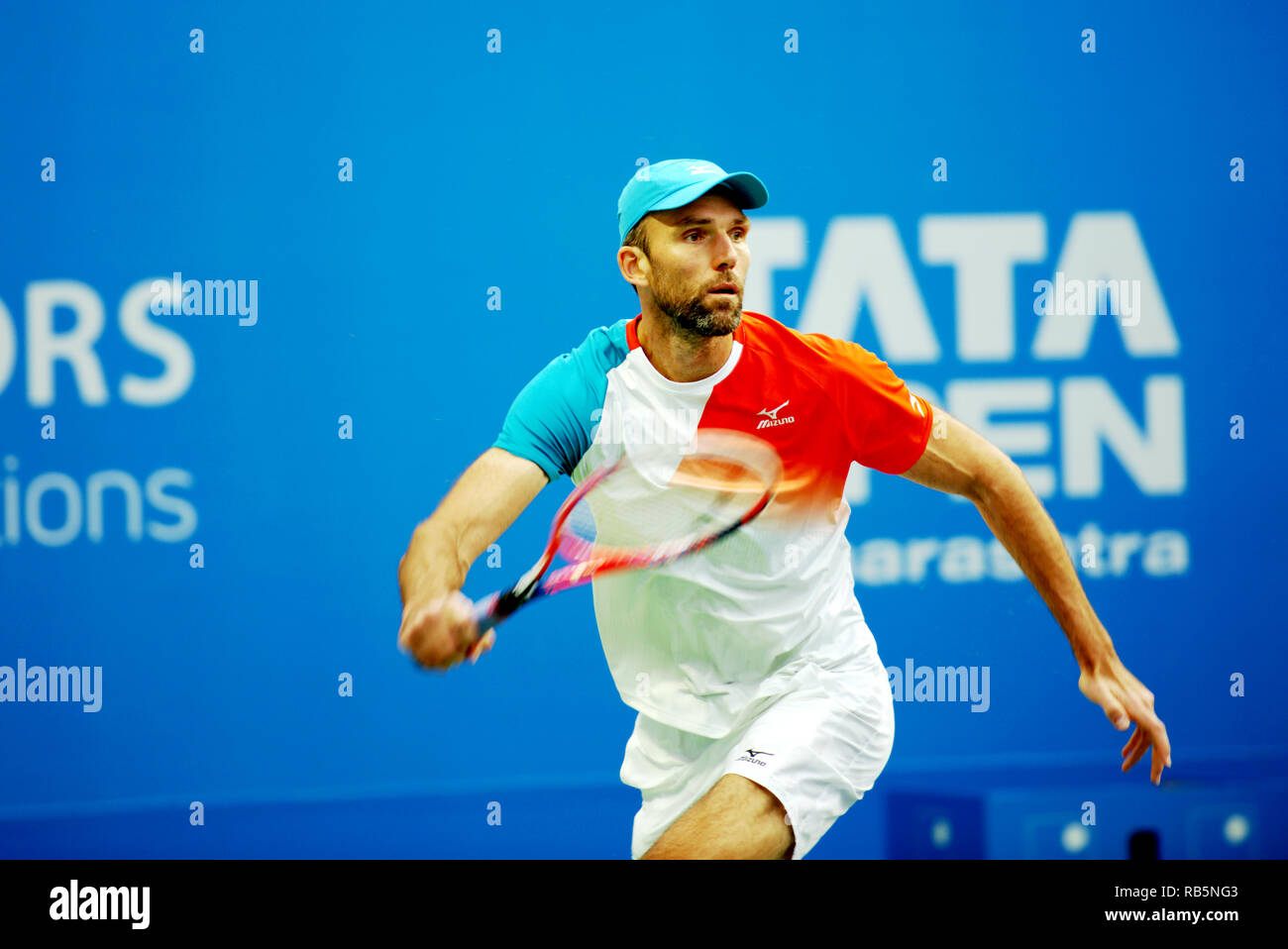 Pune, India. Dal 5 gennaio 2019. Ivo Karlovic della Croazia in azione nelle singole finali di Tata aprire Maharashtra ATP torneo di tennis in Pune, India. Foto Stock