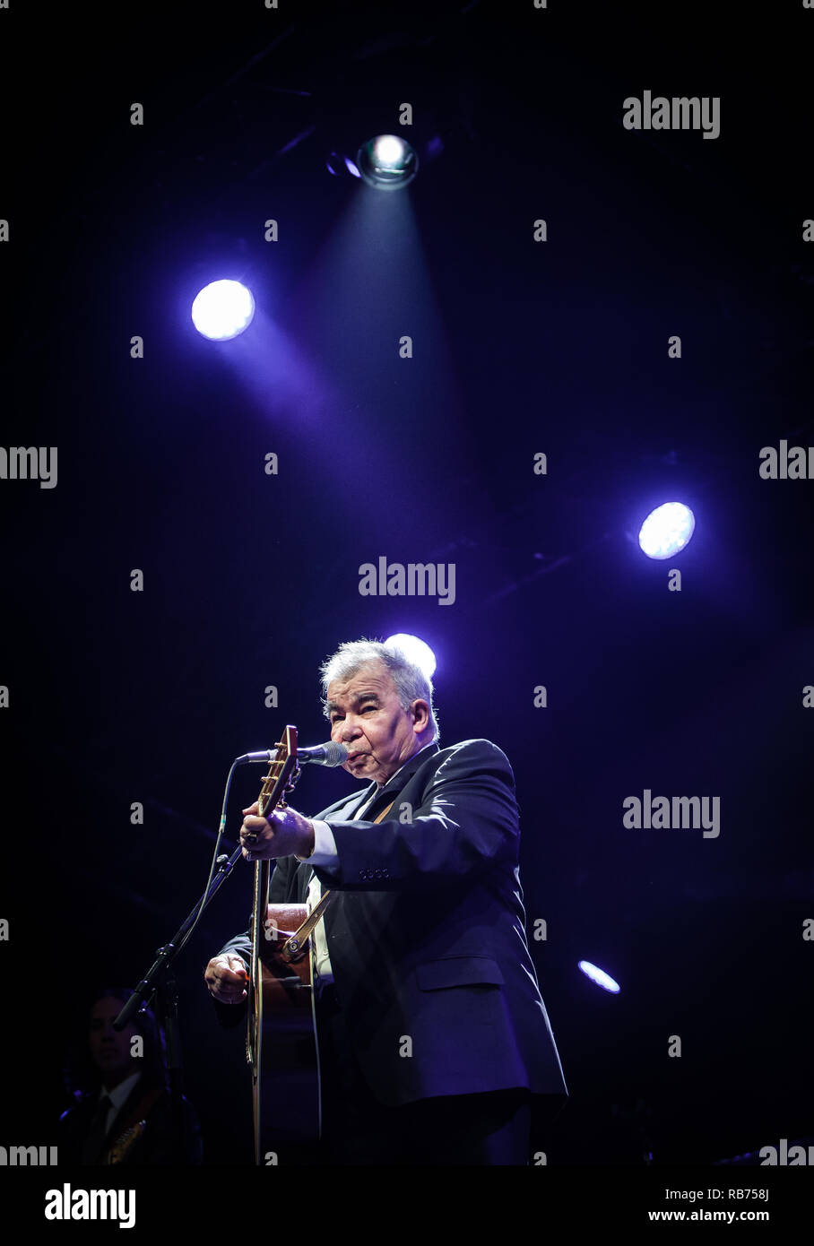 John Prine, il paese americano/folk cantante, musicista e cantautore, esegue un concerto dal vivo presso il Danish folk, blues e il festival della musica country Tønder Festival 2015. Danimarca, 30/08 2015. Ad eccezione della Danimarca. Foto Stock