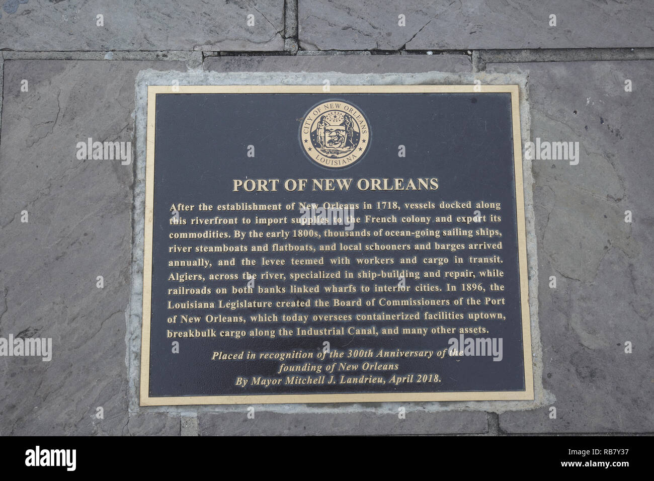 Marcatore di storico per il porto di New Orleans segnando il 300-esimo anniversario della città di fondazione Foto Stock