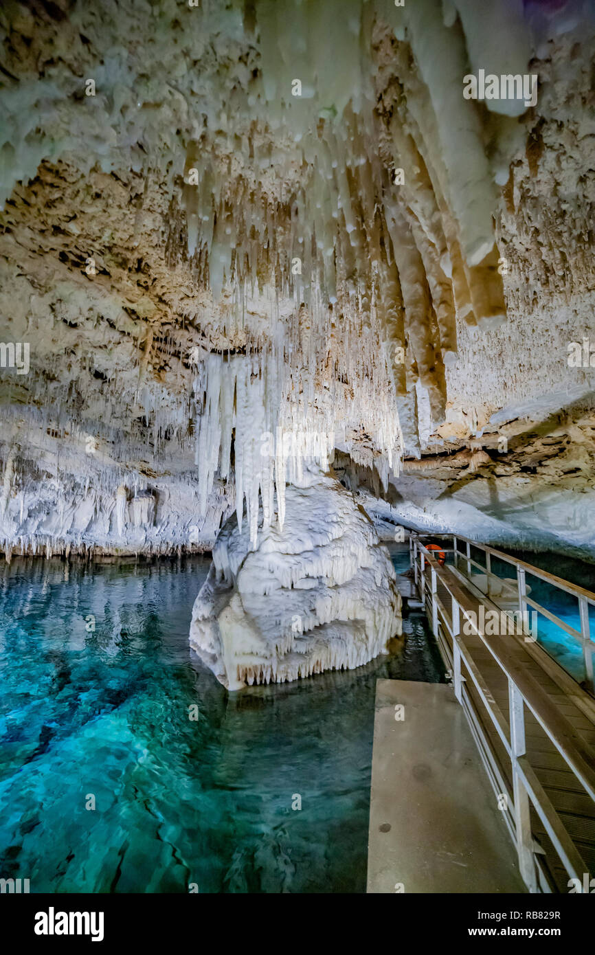 Hamilton, Burmuda. Le grotte di cristallo è una delle Bermuda devono vedere meraviglie naturali. Foto Stock