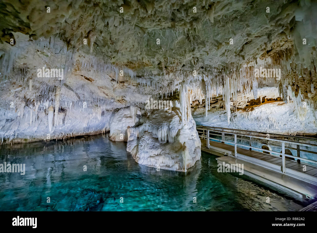 Hamilton, Burmuda. Le grotte di cristallo è una delle Bermuda devono vedere meraviglie naturali. Foto Stock