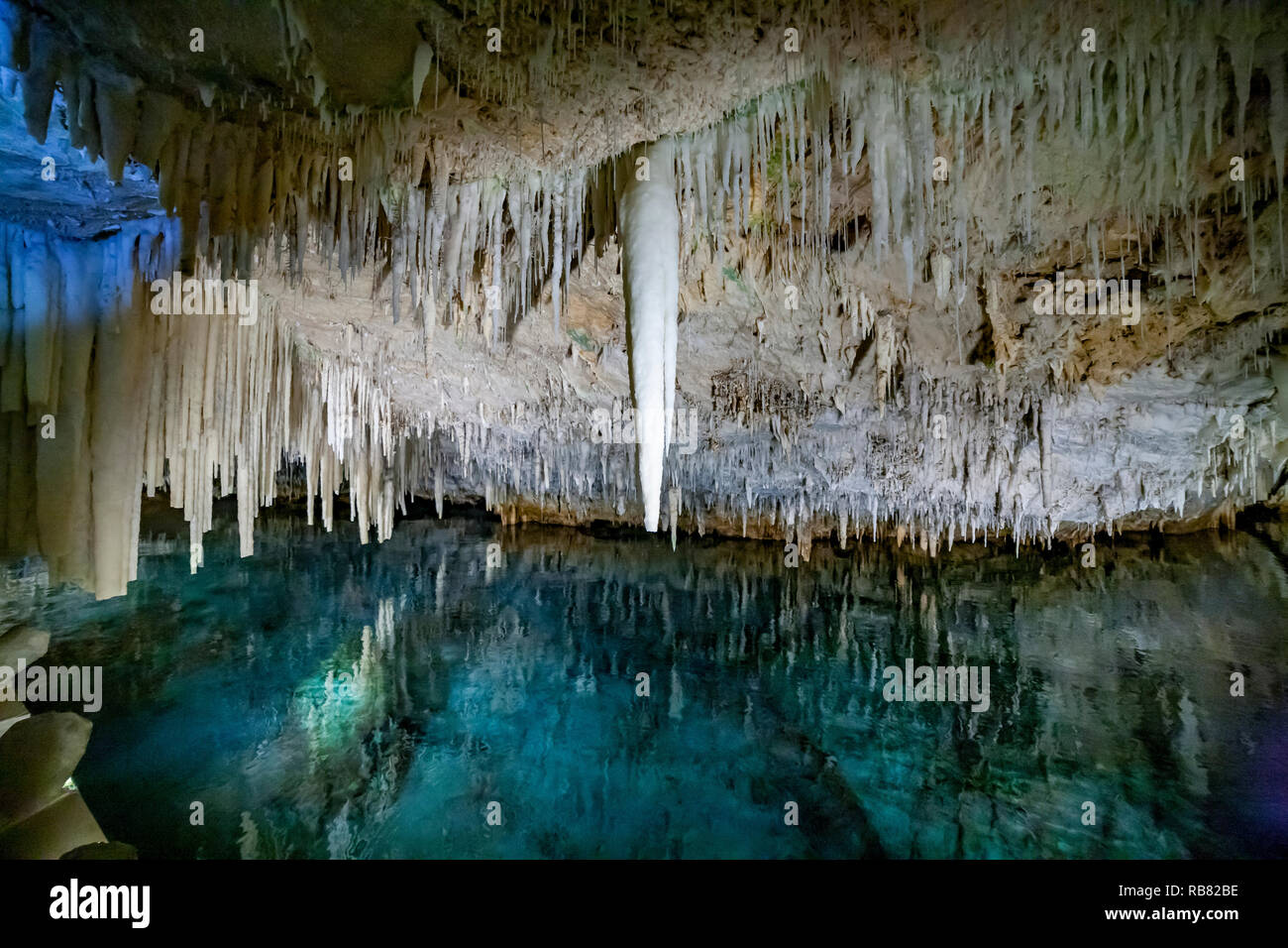 Hamilton, Burmuda. Le grotte di cristallo è una delle Bermuda devono vedere meraviglie naturali. Foto Stock