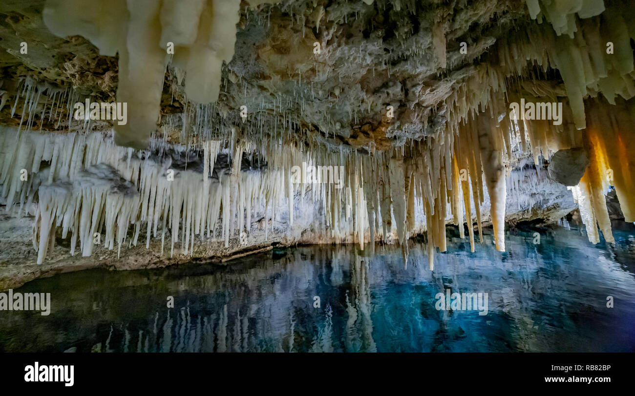 Hamilton, Burmuda. Le grotte di cristallo è una delle Bermuda devono vedere meraviglie naturali. Foto Stock