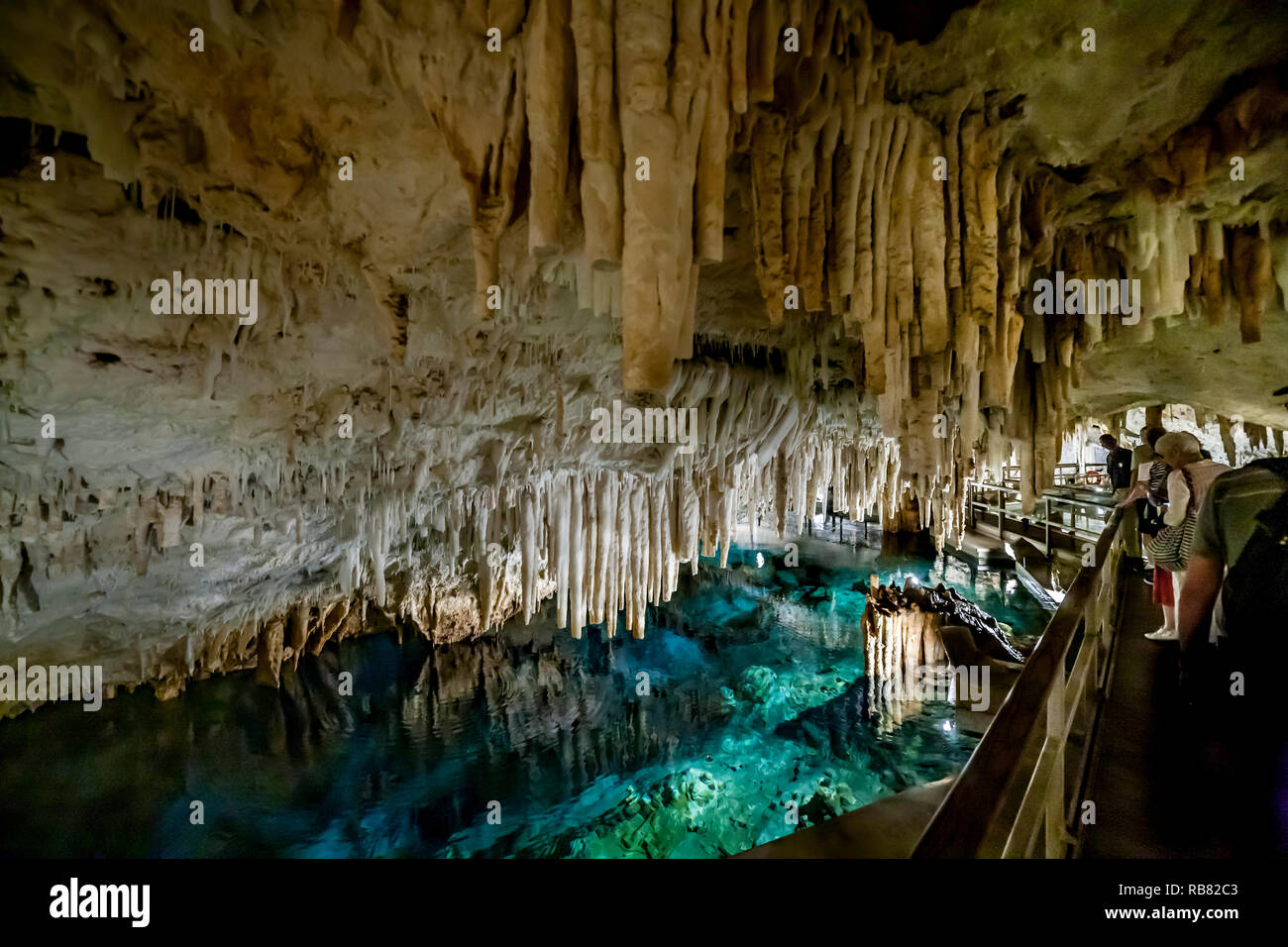 Hamilton, Burmuda. Le grotte di cristallo è una delle Bermuda devono vedere meraviglie naturali. Foto Stock