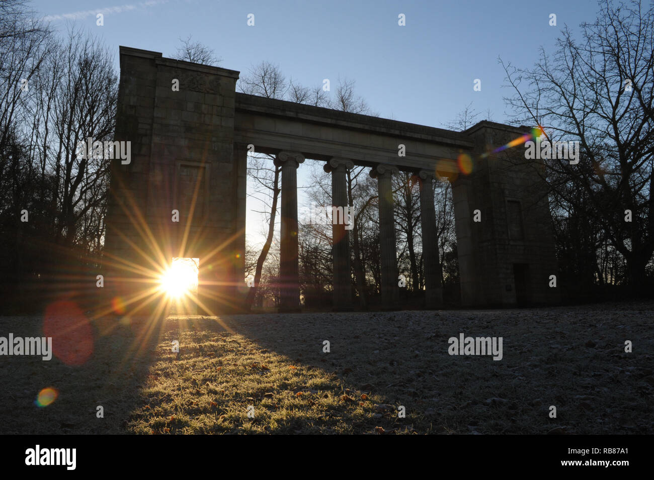 Heaton Park Colonnato di Sunrise Foto Stock