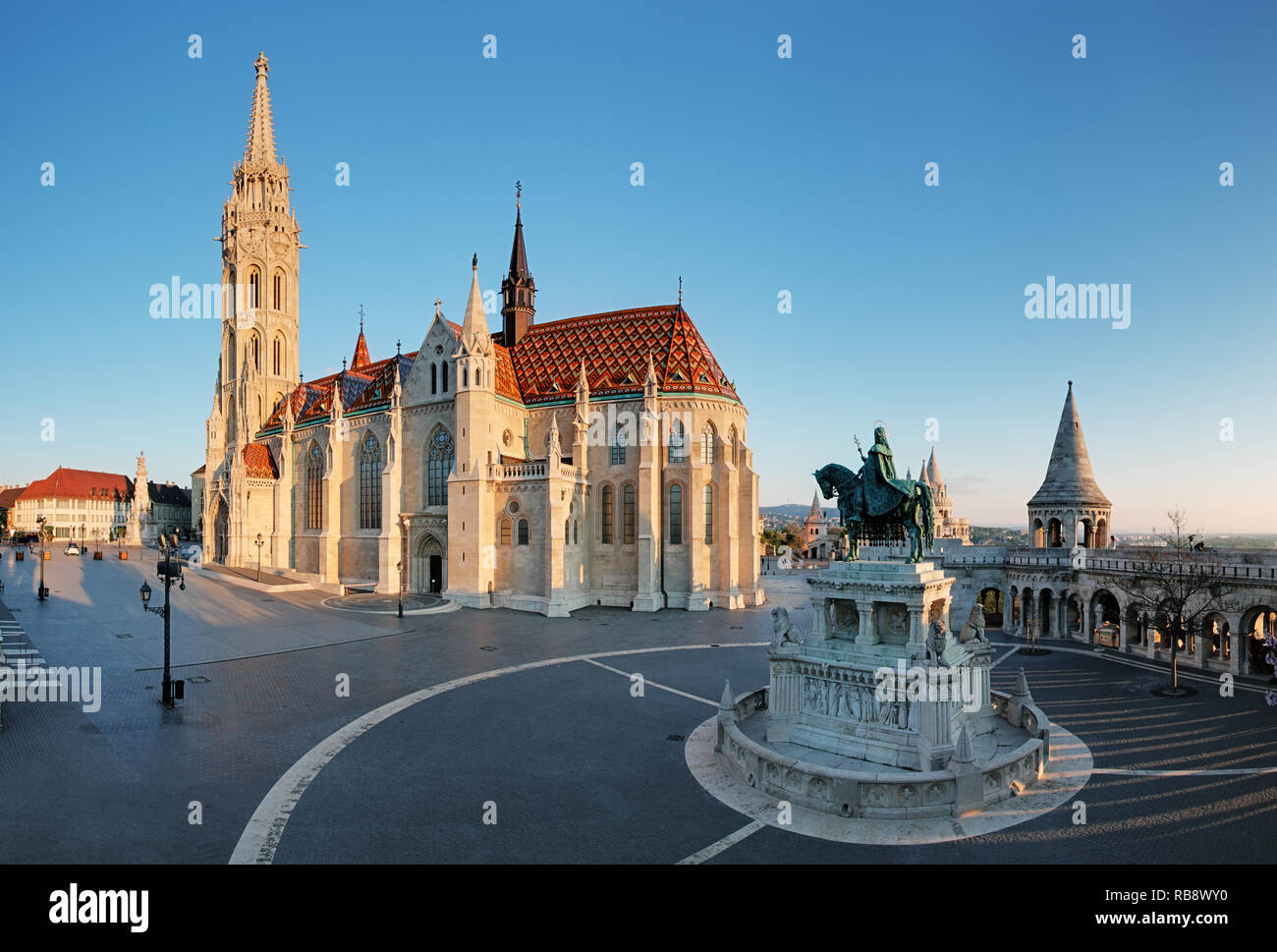 Budapest - Chiesa di Mathias al giorno Foto Stock