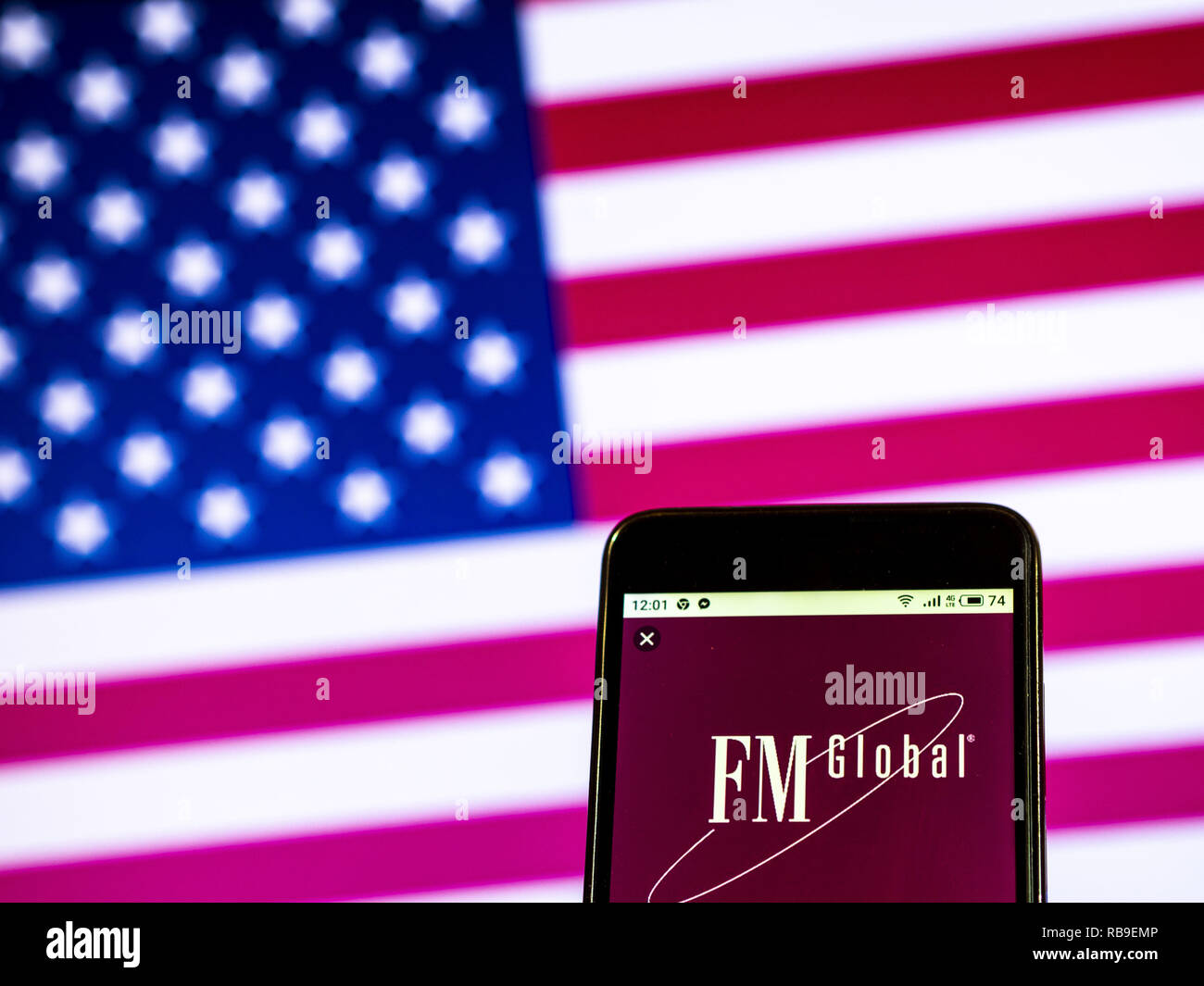 7 gennaio 2019 - Kiev, Ucraina - FM Global Insurance Company logo che si vede visualizzato su un telefono intelligente. (Credito Immagine: © Igor Golovniov/SOPA immagini via ZUMA filo) Foto Stock